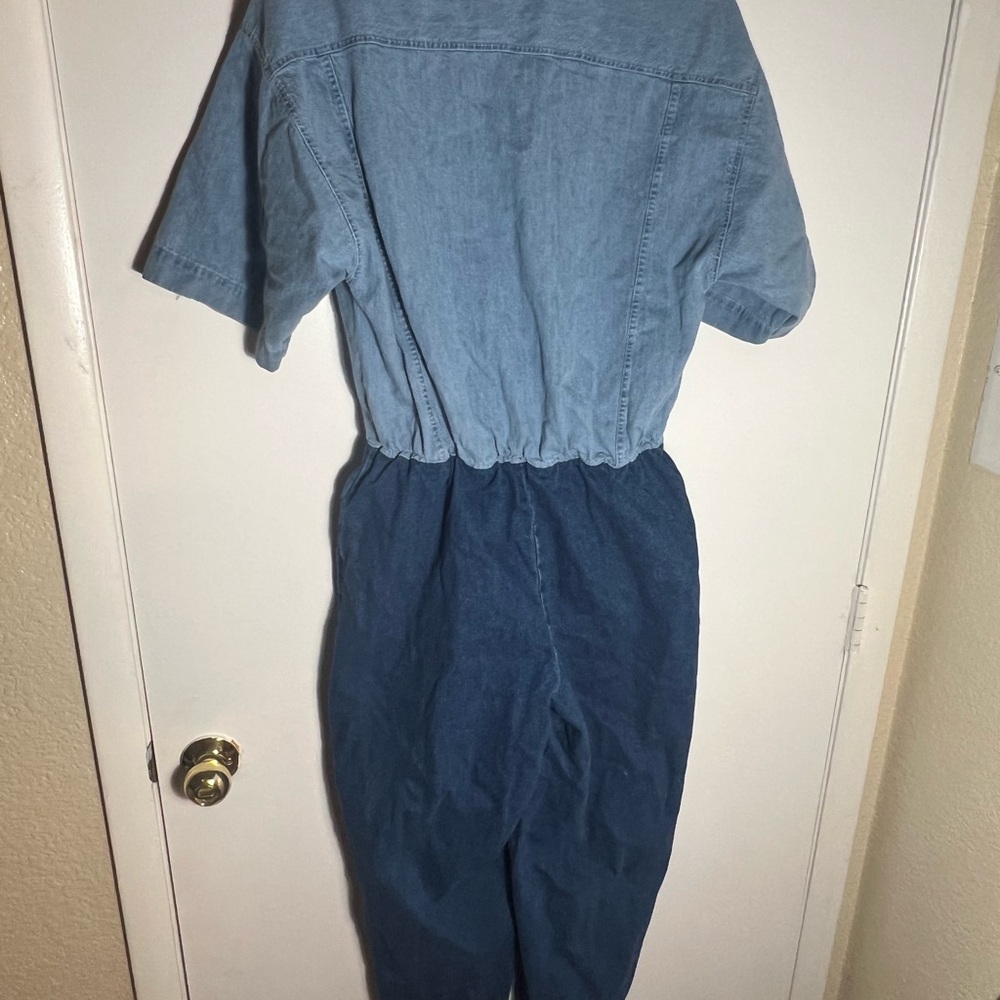 Dual colored denim jumpsuit - Picture 9 of 11